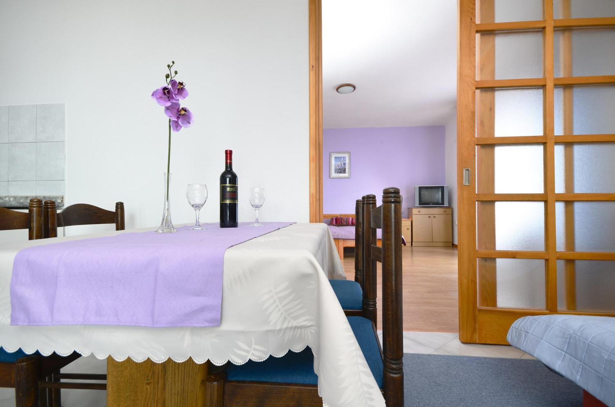Family Friendly Apartments With A Swimming Pool Baska Voda, Makarska - 12442 Zimmer foto