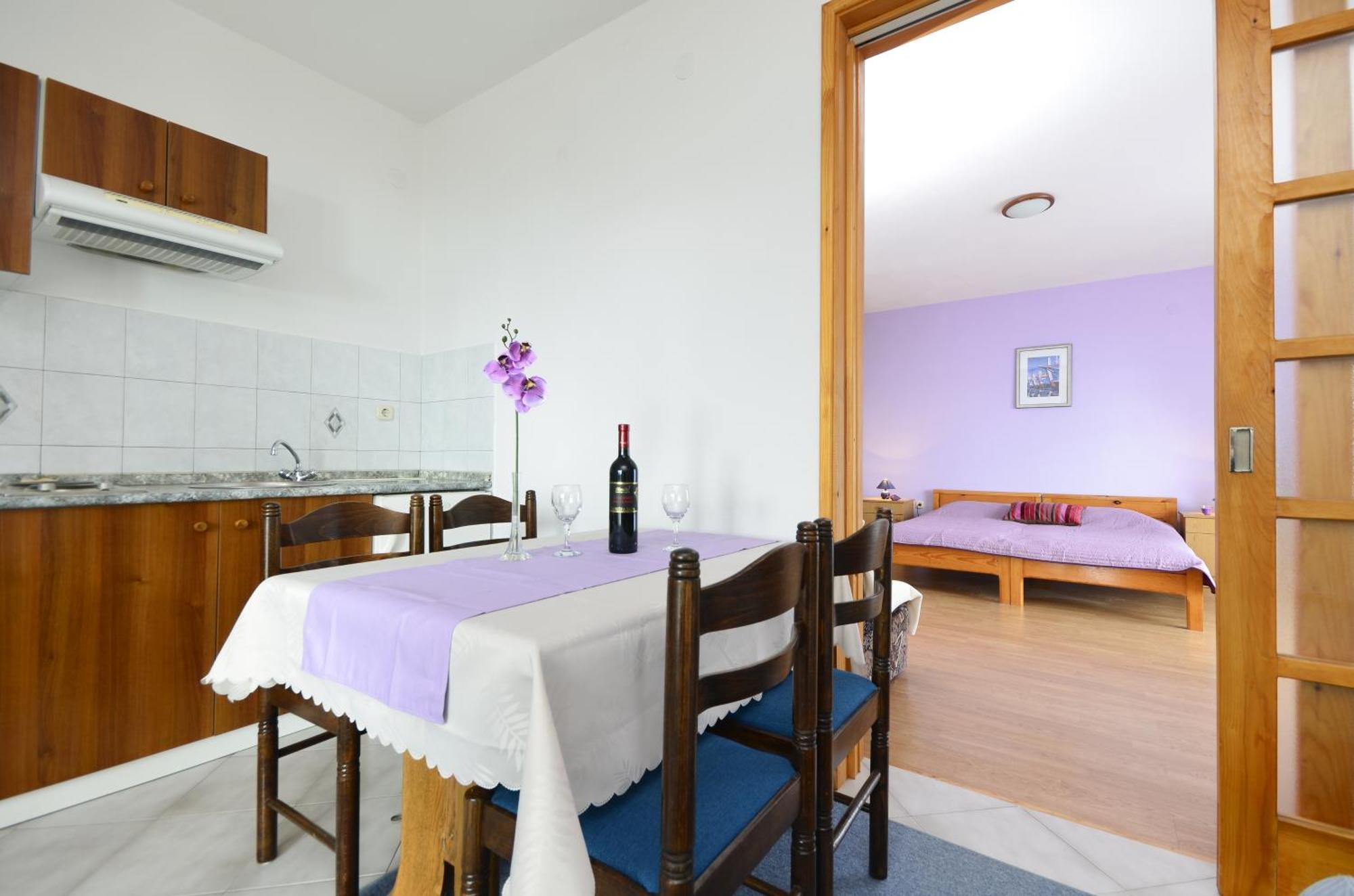 Family Friendly Apartments With A Swimming Pool Baska Voda, Makarska - 12442 Zimmer foto